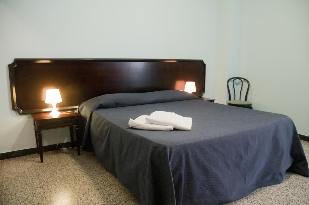 Residence Riva Gaia Terracina Kamer foto